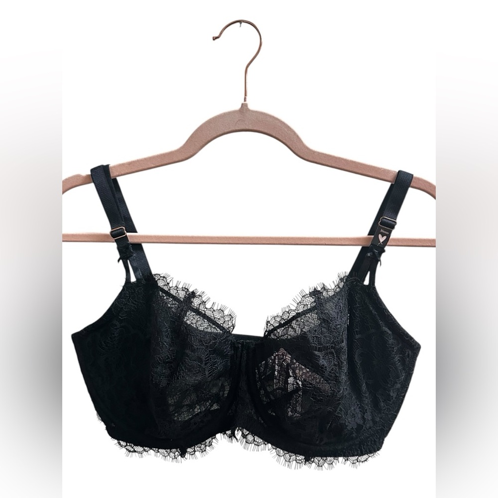 NWT Victoria's Secret Push Up Bra w/out Padding Black Lace Underwire 36DDD